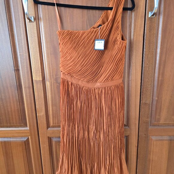 Club Monaco Dresses & Skirts - Club MONACO dress size 4 Bourbon NEW with tags